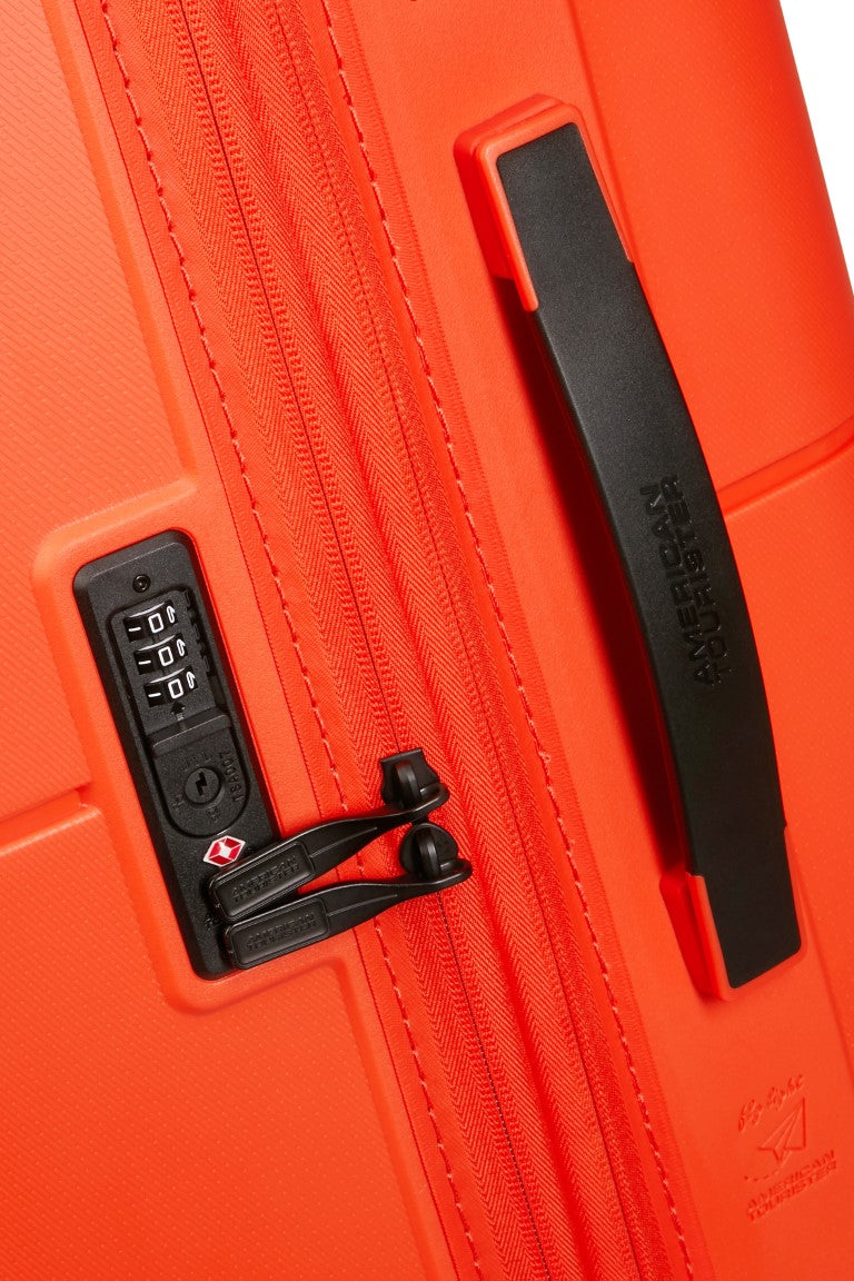 American Tourister DashPop 67cm 4-Wheel Expandable Suitcase