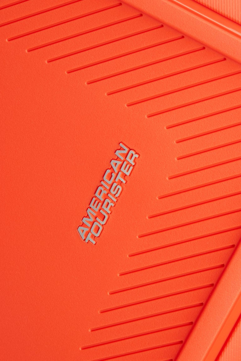 American Tourister DashPop 67cm 4-Wheel Expandable Suitcase