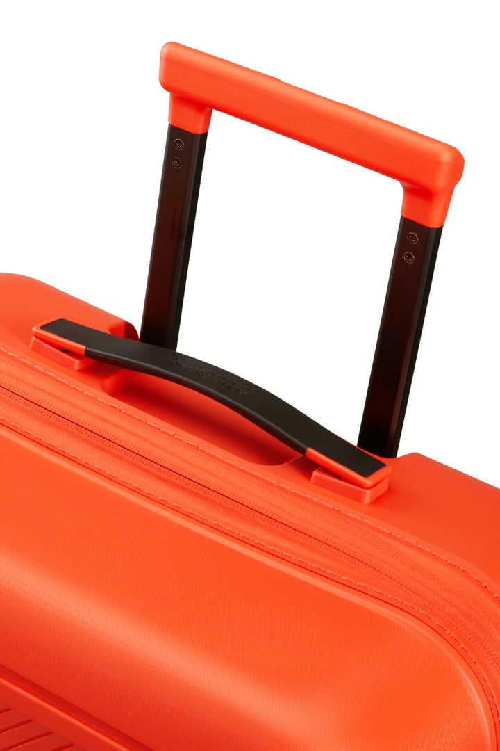 American Tourister DashPop 77cm 4-Wheel Expandable Suitcase