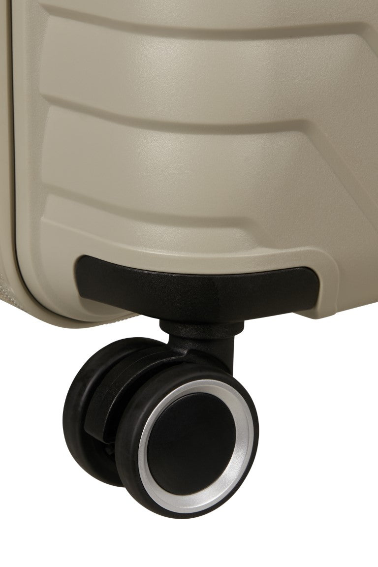 American Tourister Flytwist 67cm 4-Wheel Expandable Suitcase