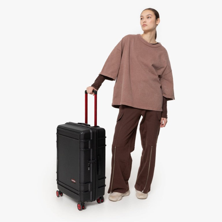 Eastpak Resist'R Zip 68cm 4-Wheel Medium Suitcase