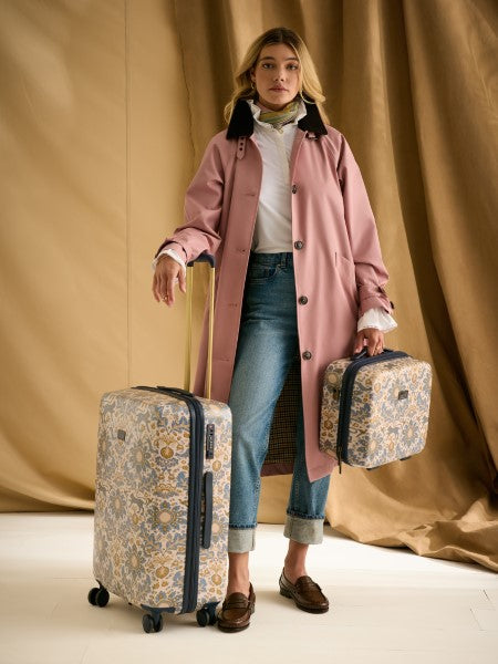 Joules Damask 66cm 4-Wheel Medium Suitcase