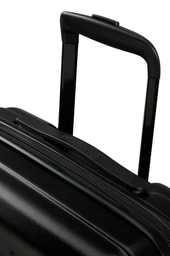 American Tourister Sunset Hills 3 Piece Suitcase Set