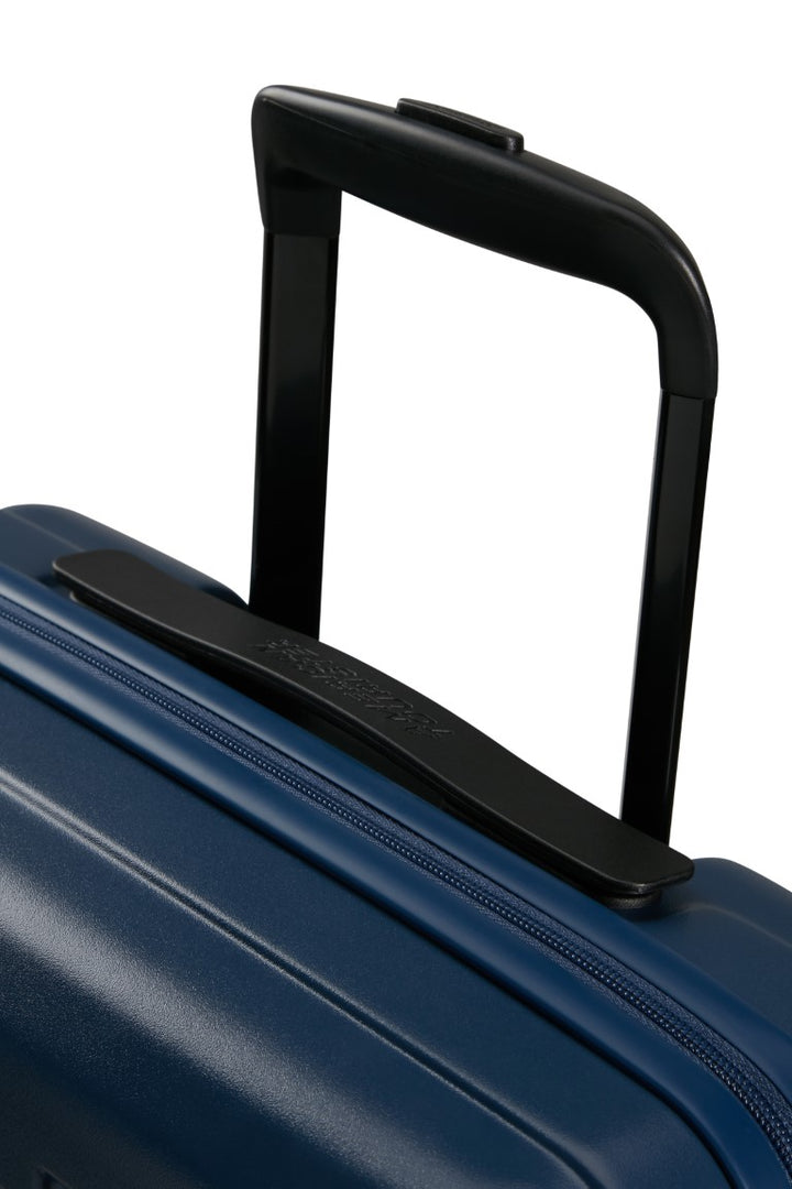 American Tourister Sunset Hills 3 Piece Suitcase Set