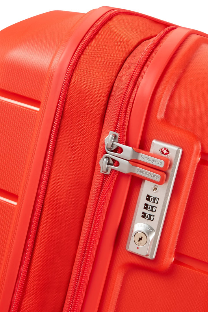 Samsonite Flux 81cm 4-Wheel Extra Large Suitcase
