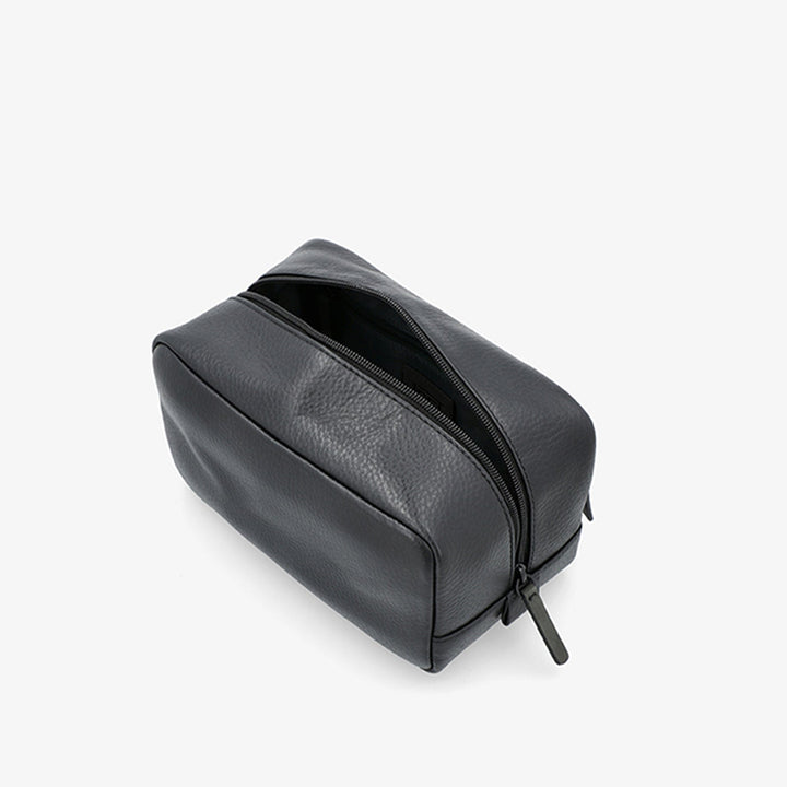 Jost Stockholm Leather Toiletry Bag
