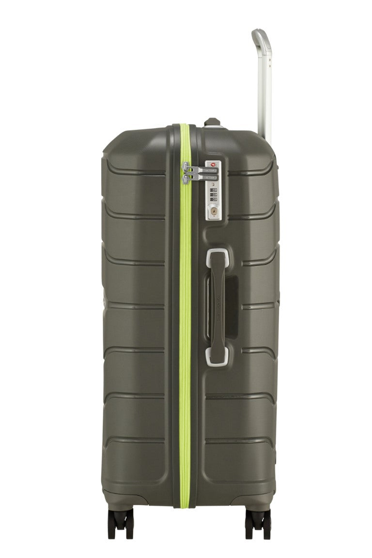 Samsonite Flux 68cm 4-Wheel Medium Suitcase