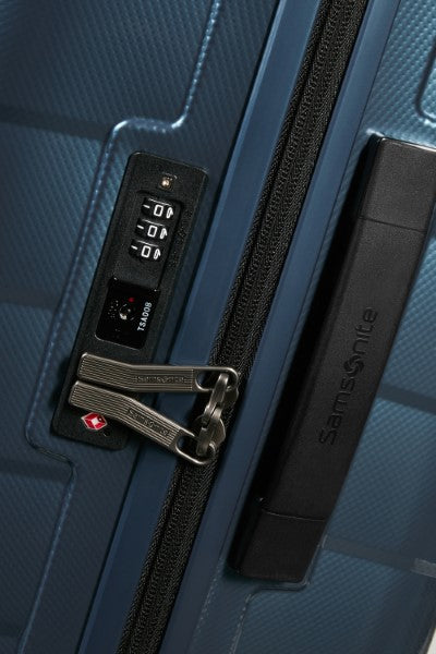 Samsonite Attrix 69cm 4-Wheel Medium Suitcase