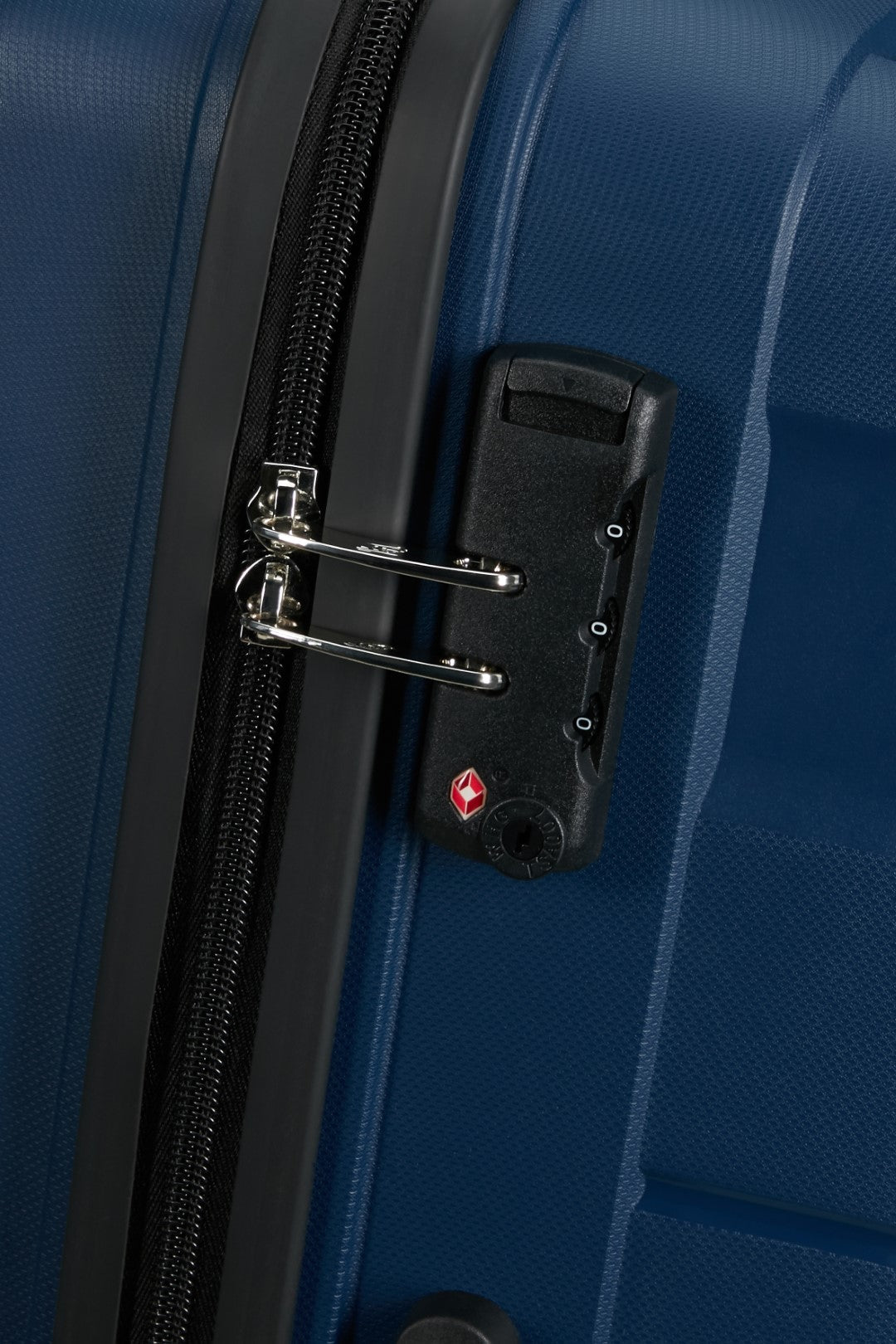 American Tourister Jet Driver 3.0 3 Piece Suitcase Set