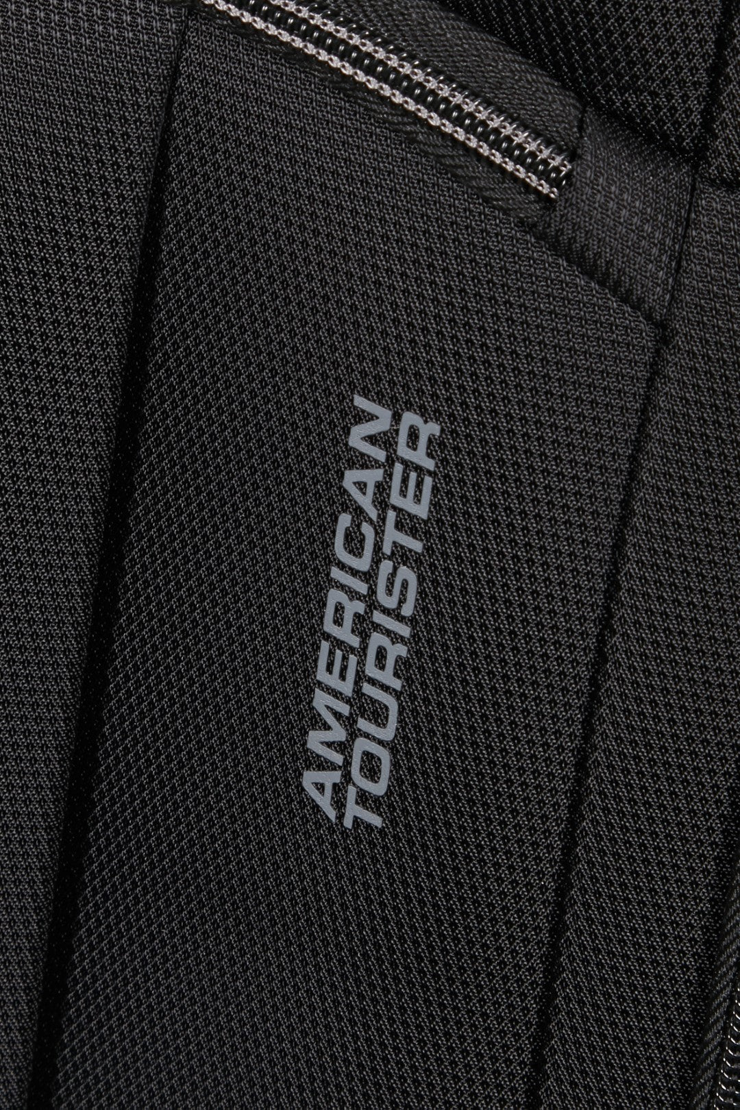 American Tourister Avantour 3 Piece Suitcase Set