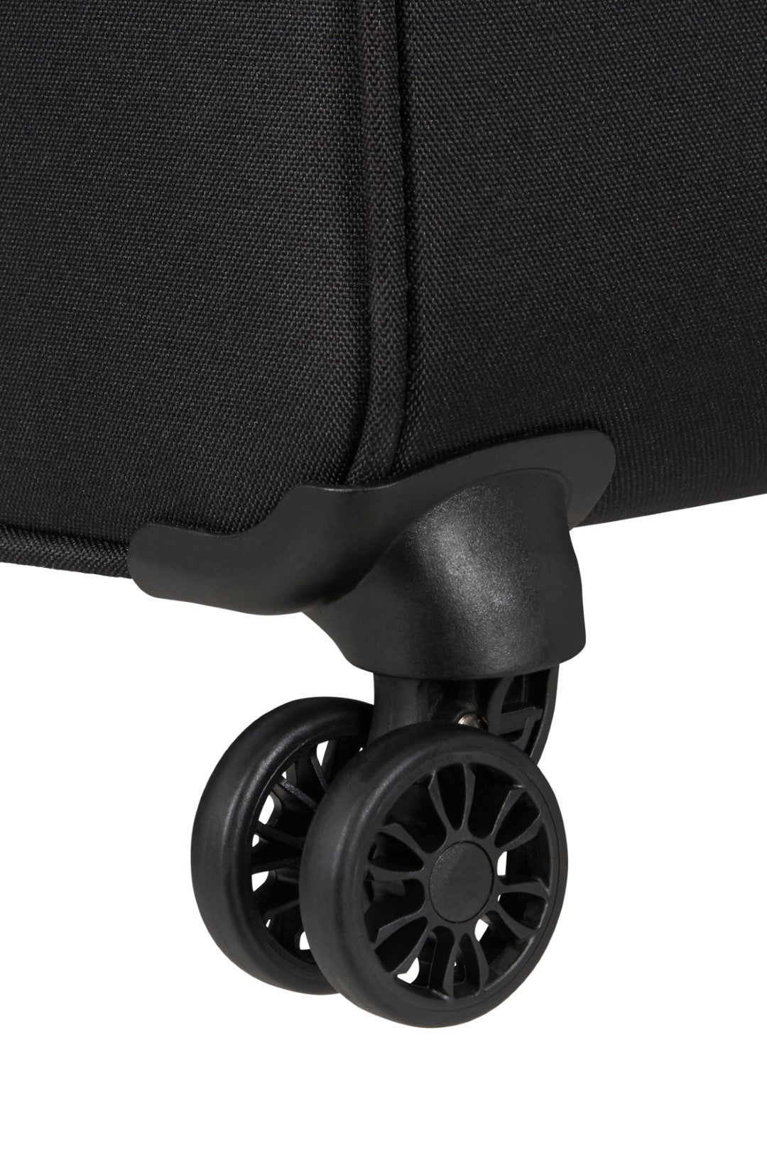 American Tourister Avantour 3 Piece Suitcase Set