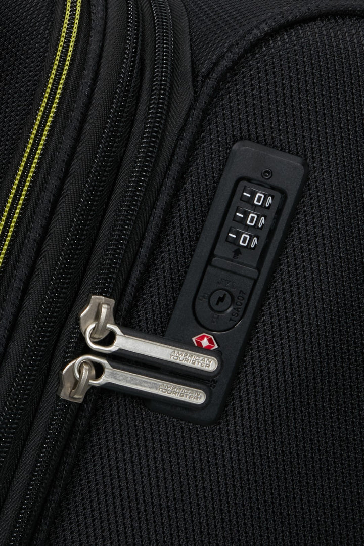 American Tourister Aktivus Expandable 3 Piece Suitcase Set