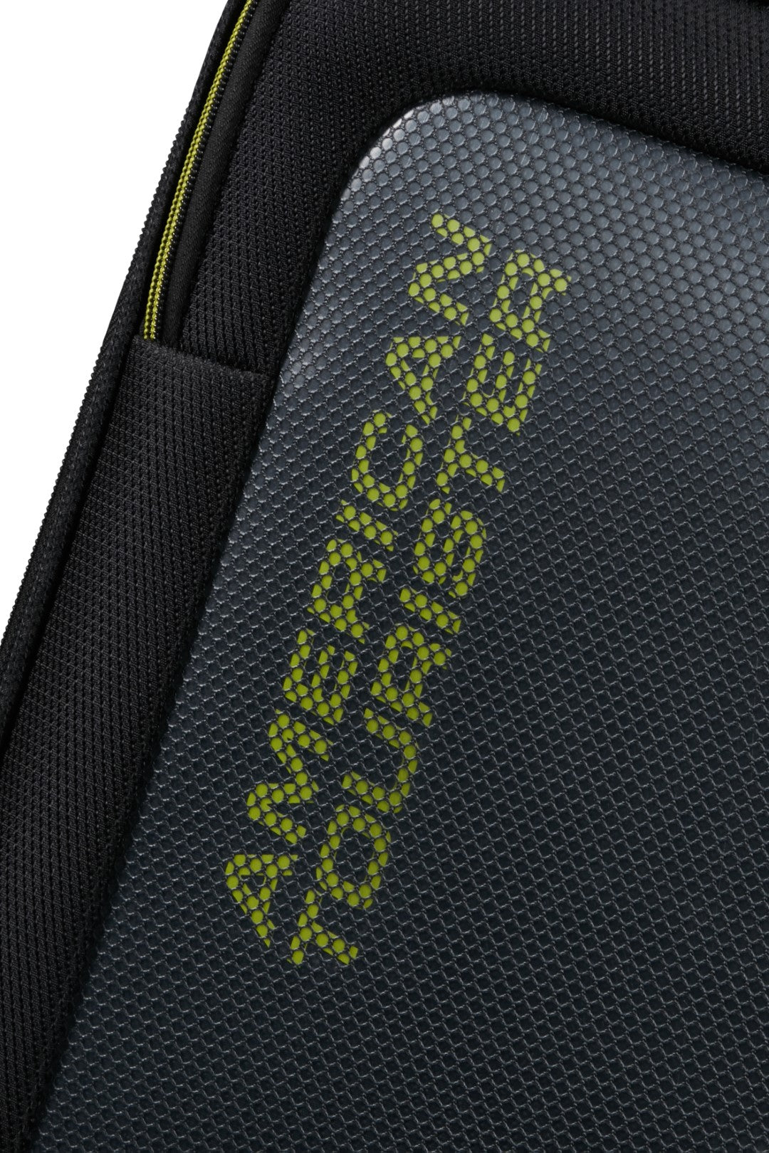 American Tourister Aktivus Expandable 3 Piece Suitcase Set