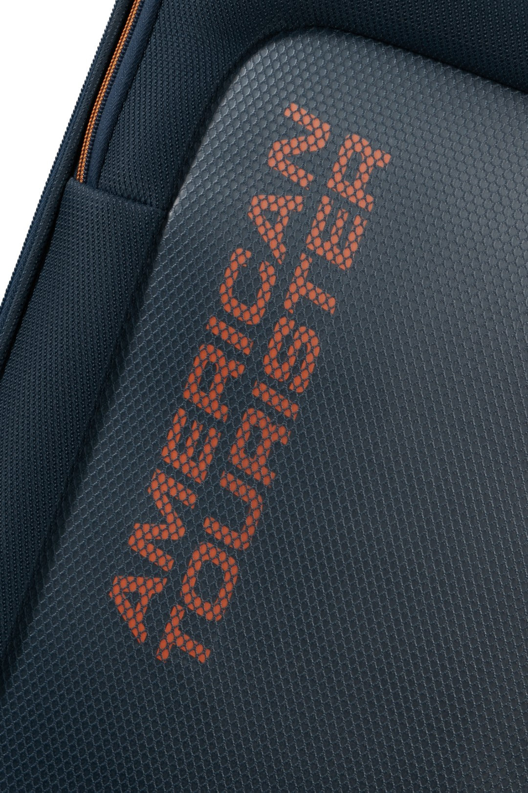 American Tourister Aktivus Expandable 3 Piece Suitcase Set