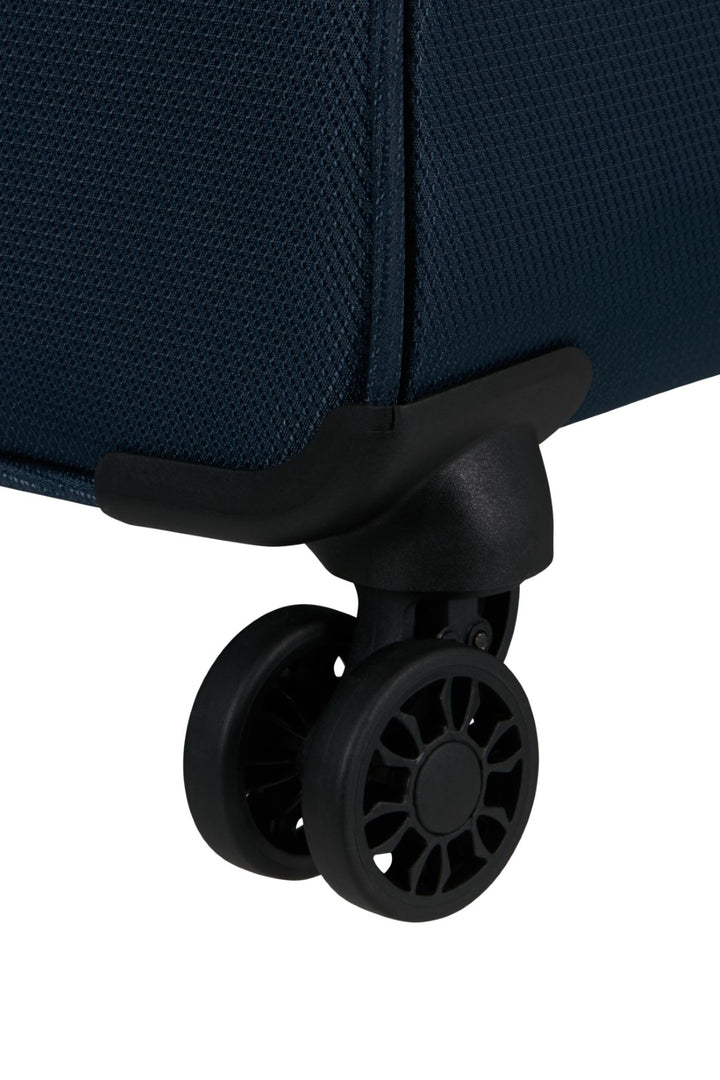 American Tourister Aktivus Expandable 3 Piece Suitcase Set