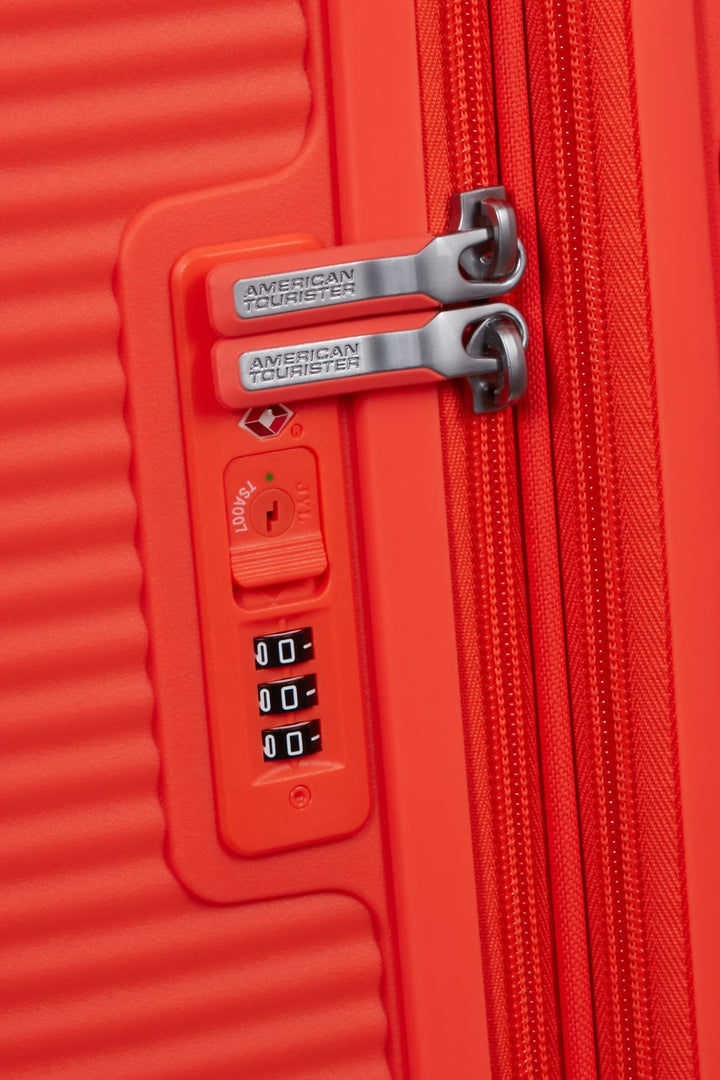 American Tourister Soundbox 3 Piece Suitcase Set