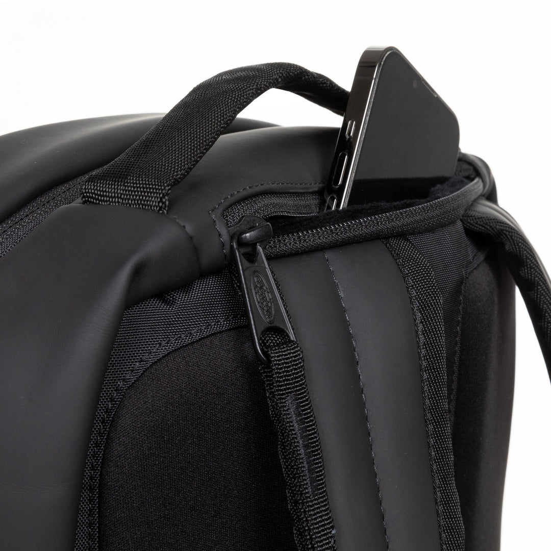 Eastpak Tecum F Cnnct 16" Laptop Backpack