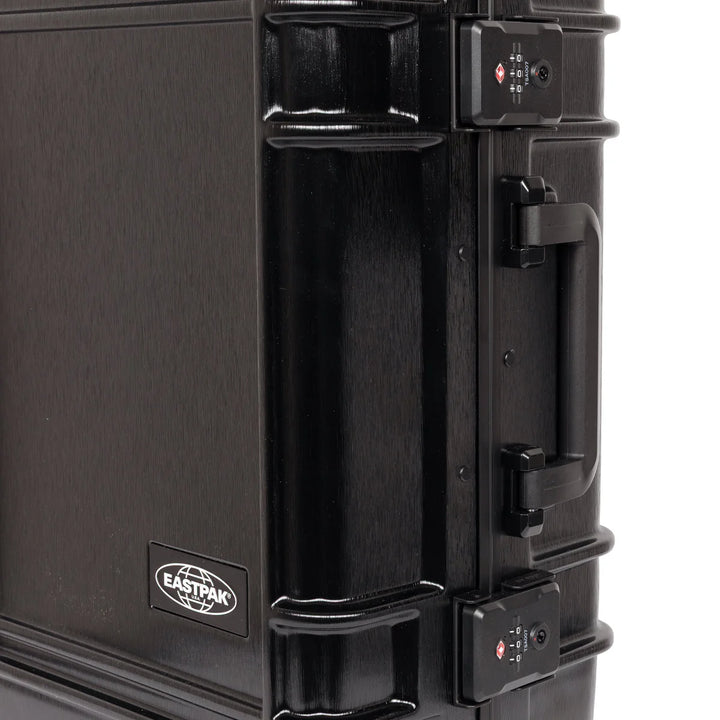 Eastpak Resist'R 68cm 4-Wheel Medium Suitcase