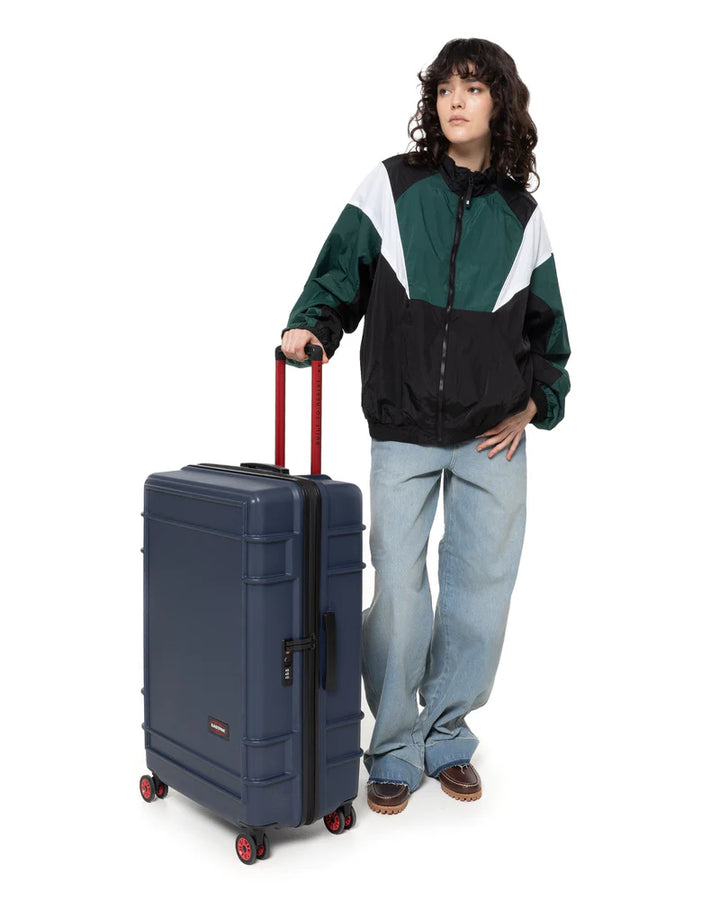 Eastpak Resist'R Zip 78cm 4-Wheel Large Suitcase