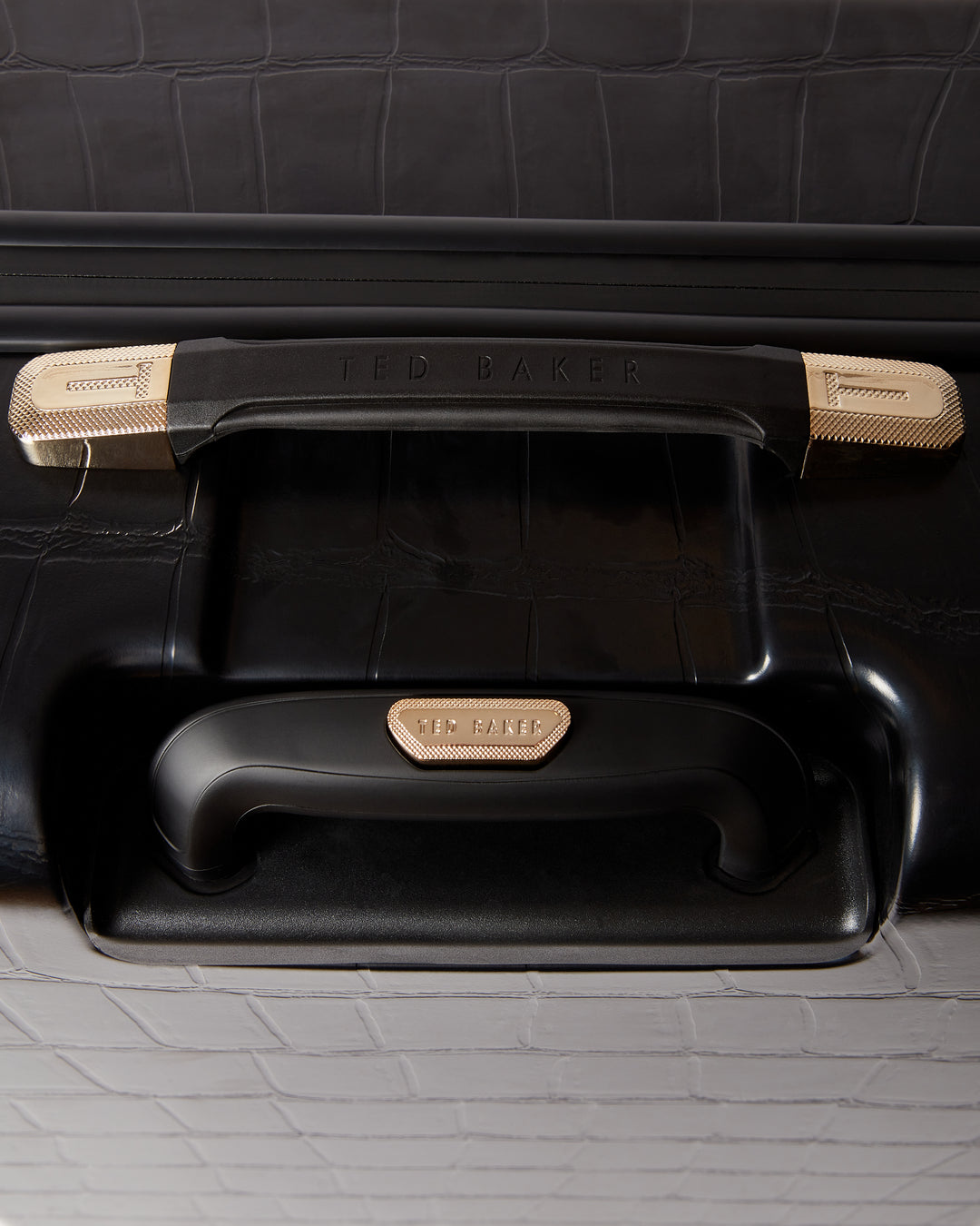 Ted Baker Icon Case 55cm 4-Wheel Cabin Suitcase
