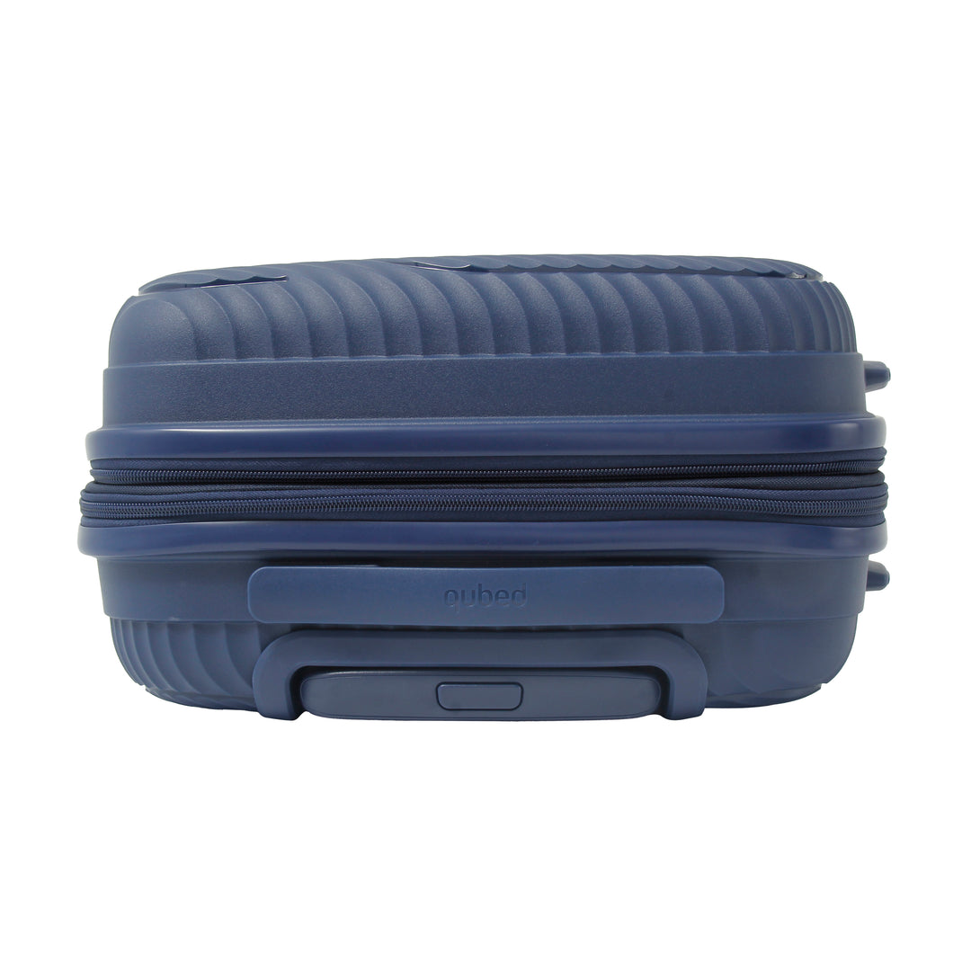 Qubed Stance 82cm 4-Wheel Expandable Extra Large Suitcase