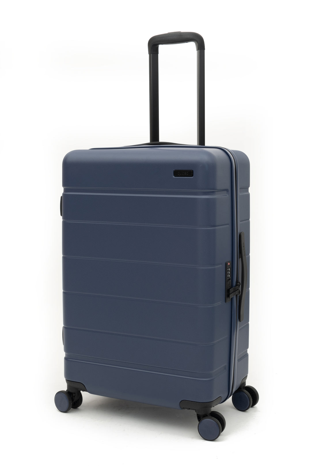 Qubed Roam 67cm 4-Wheel Medium Suitcase