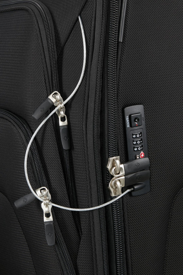 Samsonite Spark SNG Eco 67cm 4-Wheel Medium Expandable Suitcase