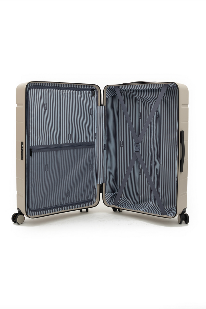 Qubed Roam 77cm 4-Wheel Large Suitcase