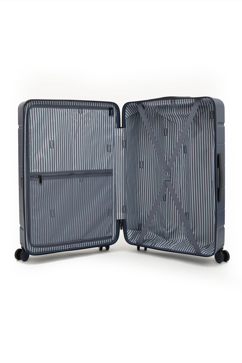 Qubed Roam 77cm 4-Wheel Large Suitcase
