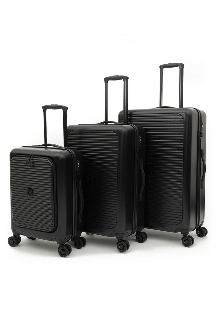 Qubed Edge 66cm 4-Wheel Medium Suitcase