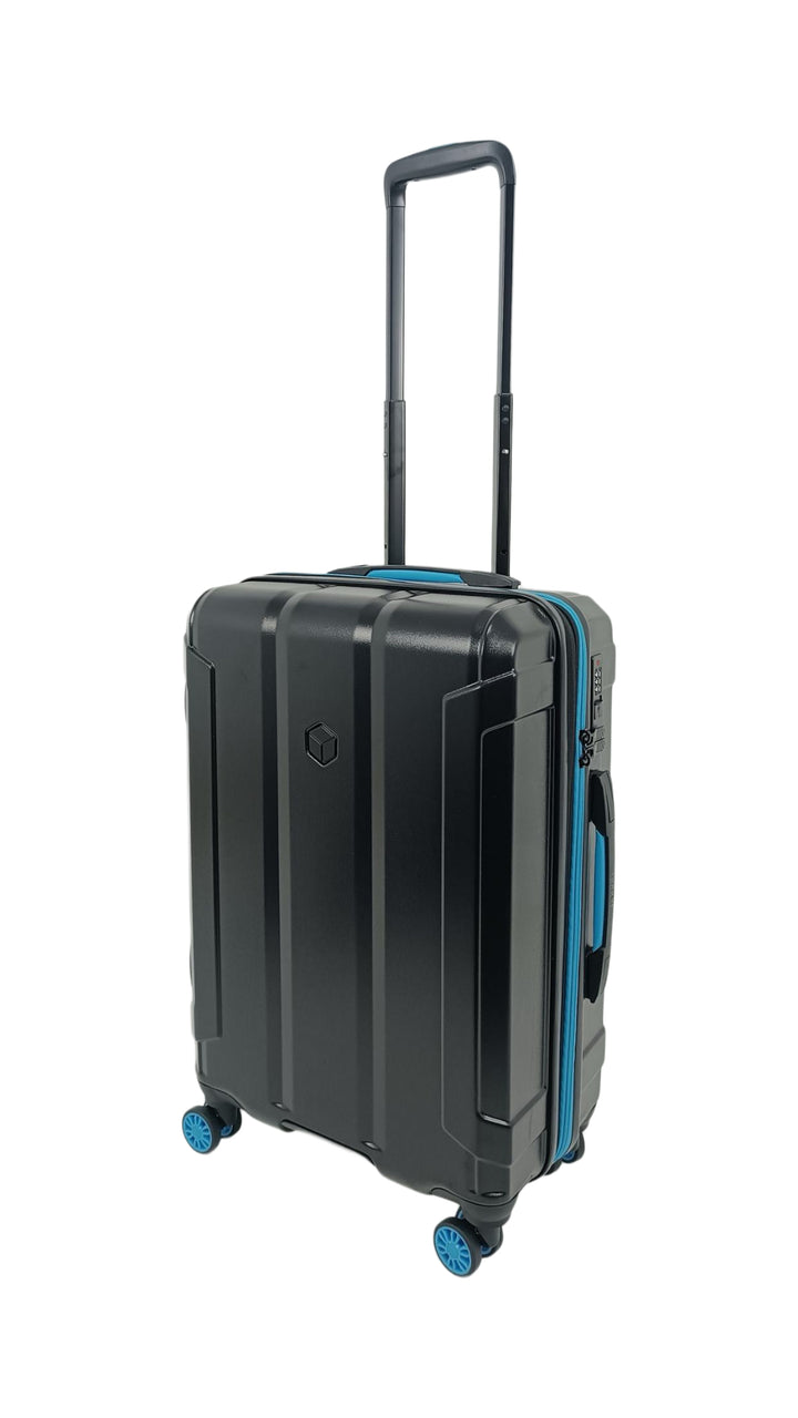Qubed Armour 64cm 4-Wheel Expandable Medium Suitcase