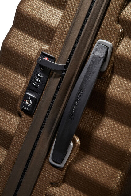 Samsonite Lite-Shock 69cm 4-Wheel Medium Suitcase